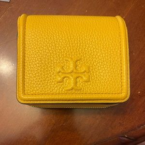 Tory Burch Thea Bi Fold Wallet